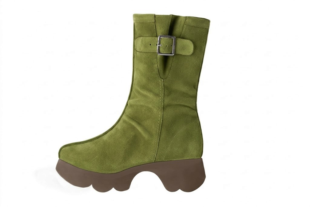 Bottines avec un zip intérieur pour femme en cuir vert pistache avec bout rond et semelle épaisse et sculpturale en gomme - Vue de profil