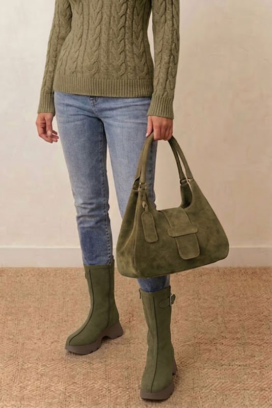 Bottines habillées femme zip côté intérieur en cuir vert kaki à semelle en gomme et bout rond - Vue porté
