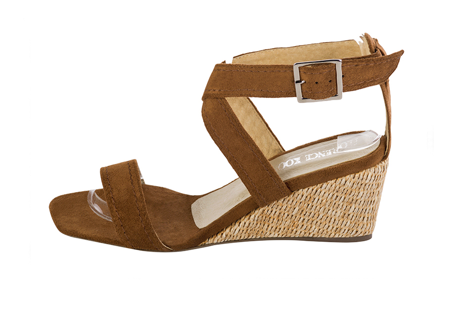 Sandales habillées femme brides croisées cuir marron caramel à talon compensé de 6 cm et bout carré - Vue de profil