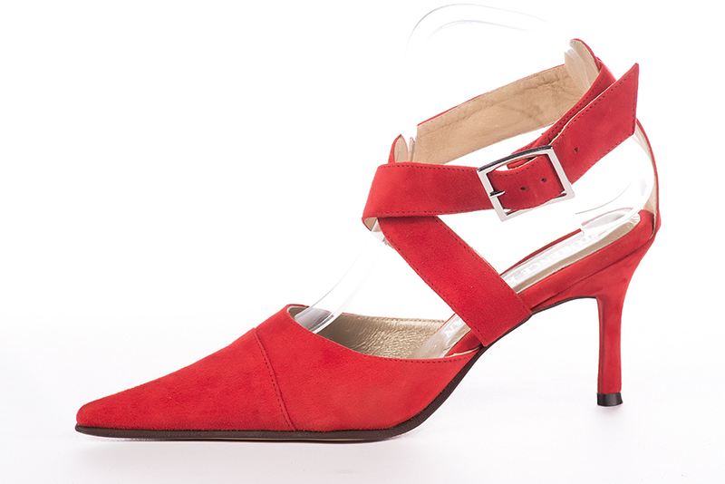 Chaussure femme à brides : Chaussure arrière ouvert avec des brides croisées couleur rouge coquelicot. Bout pointu. Talon haut fin. Vue de profil - Florence KOOIJMAN