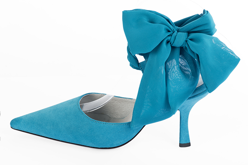 Chaussure femme à brides : Chaussure arrière ouvert avec un foulard autour de la cheville couleur bleu turquoise. Bout pointu. Talon haut bobine. Vue de profil - Florence KOOIJMAN