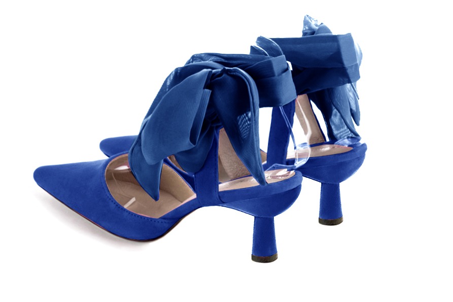 Chaussures habillées, élégantes et raffinées, ouvertes à l'arrière avec un foulard autour de la cheville, coloris bleu électrique. Bout effilé. Mi-haut à haut. Talon bobine. Cérémonie, soirée, cocktail, évènementiel. Personnalisation : Choix des cuirs, 
                des couleurs et des talons. Petites et grandes pointures. - Florence KOOIJMAN