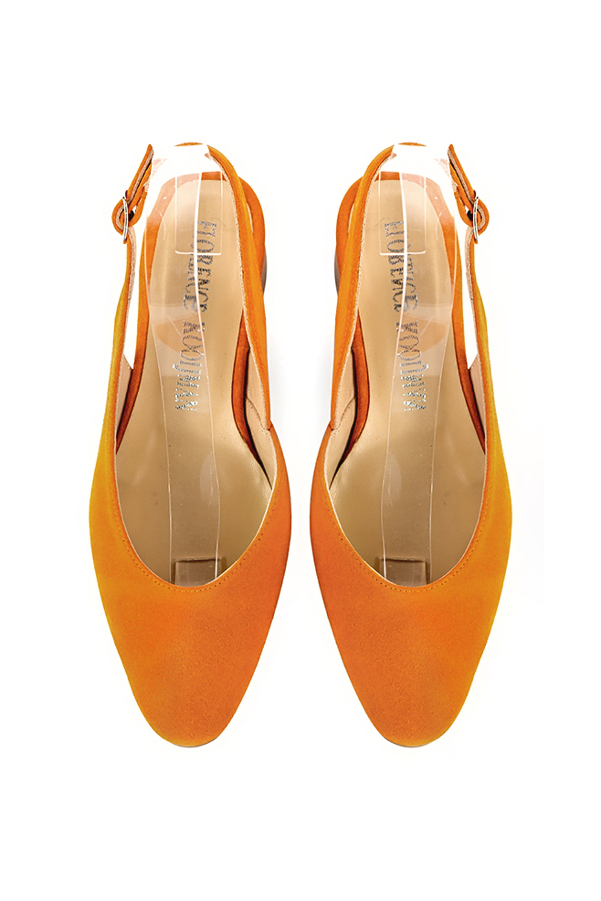 Escarpins habillés bride arrière cuir orange abricot à semelle en gomme et bout rond - Vue du dessus