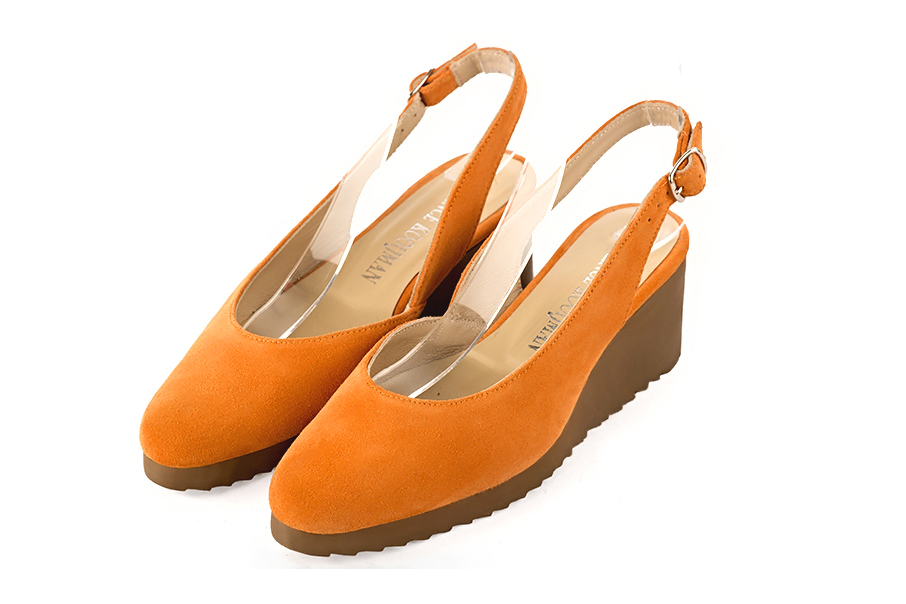 Escarpins habillés bride arrière cuir orange abricot à semelle en gomme et bout rond - Vue avant