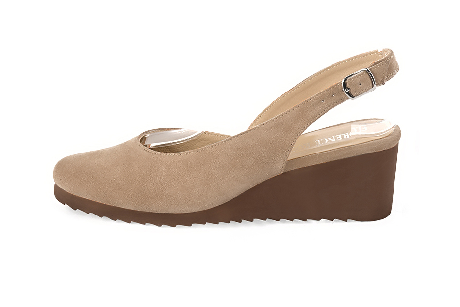 Escarpins habillés bride arrière cuir beige sahara à semelle en gomme et bout rond - Vue de profil