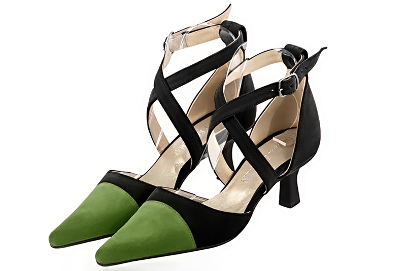 Chaussure femme à brides : Chaussure côtés ouverts brides croisées couleur vert anis et noir mat. Bout pointu. Talon mi-haut bobine Vue avant - Florence KOOIJMAN
