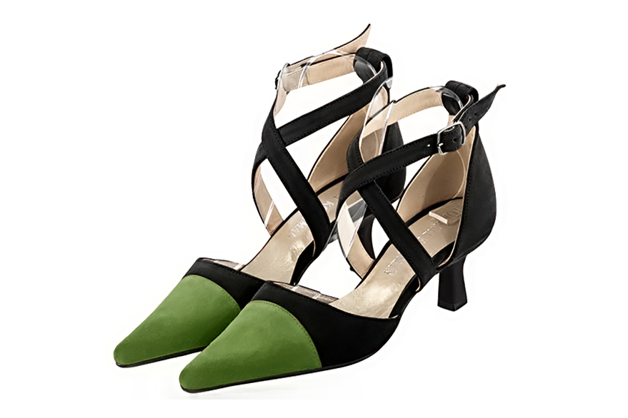 Chaussures habillées, élégantes et raffinées, ouvertes sur les côtés, avec des brides croisées, coloris vert anis et noir mat. Bout pointu. Mi-haut à haut. Talon bobine. Cérémonie, soirée, cocktail, évènementiel. Personnalisation : Choix des cuirs, 
                des couleurs et des talons. Petites et grandes pointures. - Florence KOOIJMAN