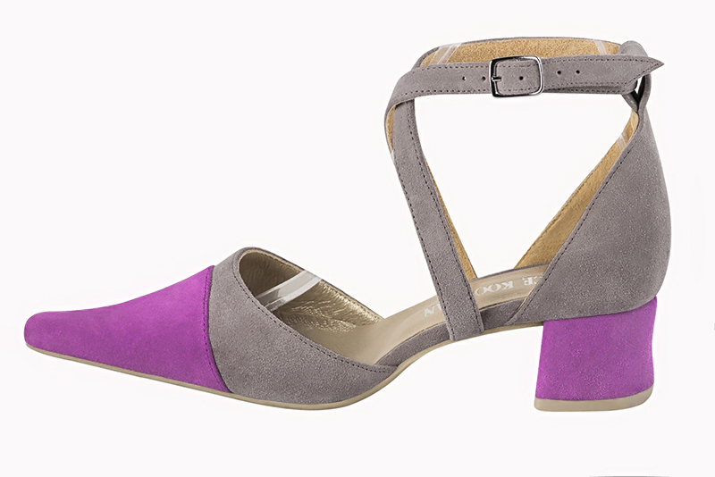 Escarpin :  couleur violet mauve et gris galet. Bout pointu. Petit talon évasé. Vue de profil - Florence KOOIJMAN