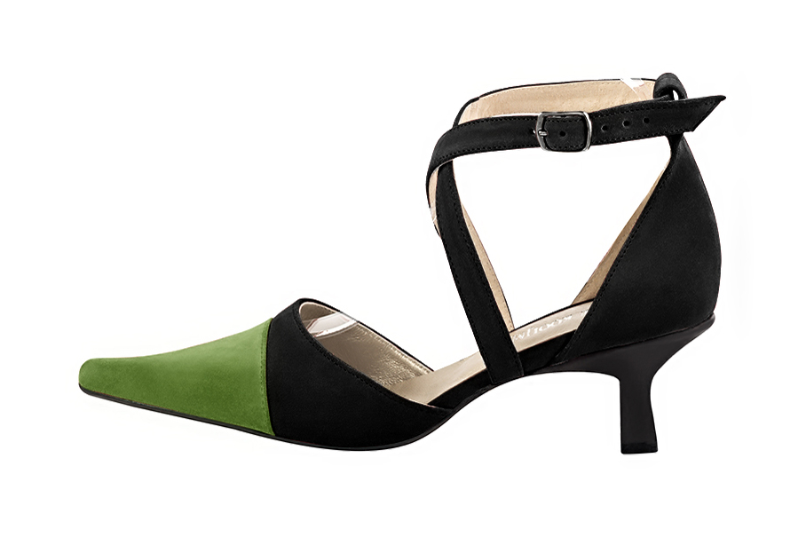 Chaussure femme à brides : Chaussure côtés ouverts brides croisées couleur vert anis et noir mat. Bout pointu. Talon mi-haut bobine. Vue de profil - Florence KOOIJMAN