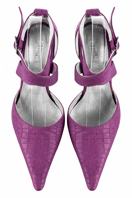 Chaussure femme à brides : Chaussure côtés ouverts brides croisées couleur violet mauve. Bout pointu. Talon haut fin. Vue du dessus - Florence KOOIJMAN