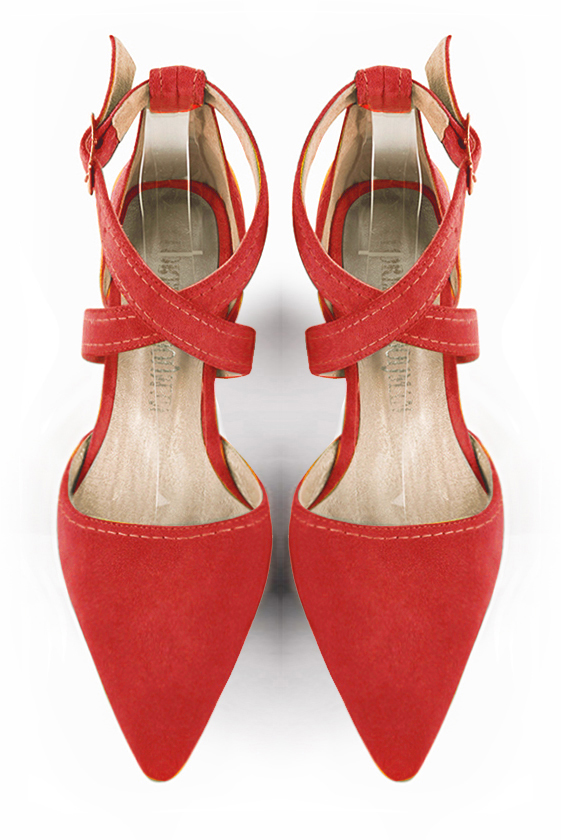 Chaussure femme à brides : Chaussure côtés ouverts brides croisées couleur rouge coquelicot. Bout effilé. Petit talon évasé. Vue du dessus - Florence KOOIJMAN