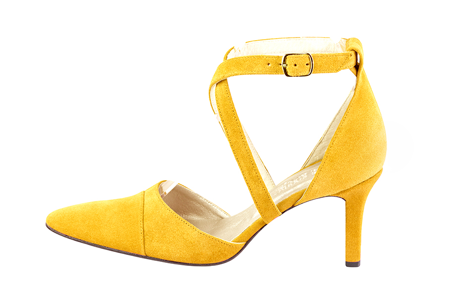 Chaussure femme à brides : Chaussure côtés ouverts brides croisées couleur jaune soleil. Bout effilé. Talon haut fin. Vue de profil - Florence KOOIJMAN