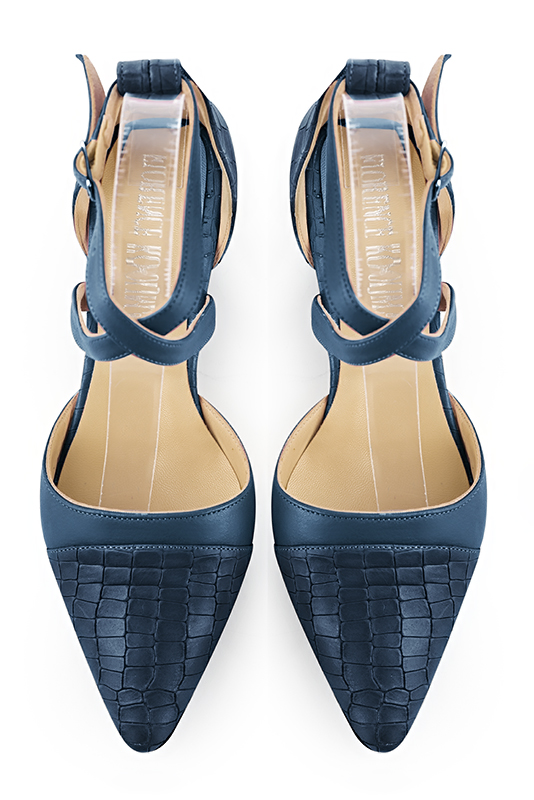 Chaussure femme à brides : Chaussure côtés ouverts brides croisées couleur bleu denim. Bout effilé. Petit talon évasé. Vue du dessus - Florence KOOIJMAN