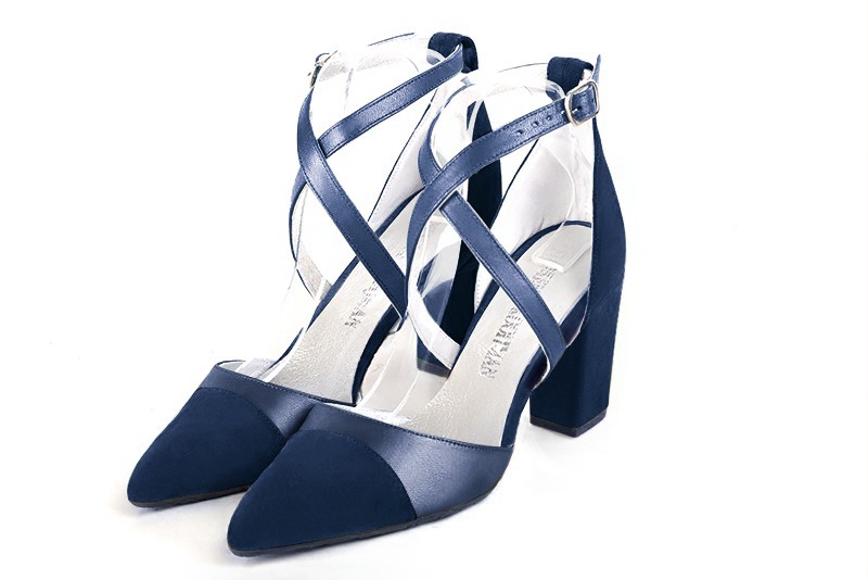 Chaussure femme à brides : Chaussure côtés ouverts brides croisées couleur bleu marine. Bout effilé. Talon haut bottier Vue avant - Florence KOOIJMAN