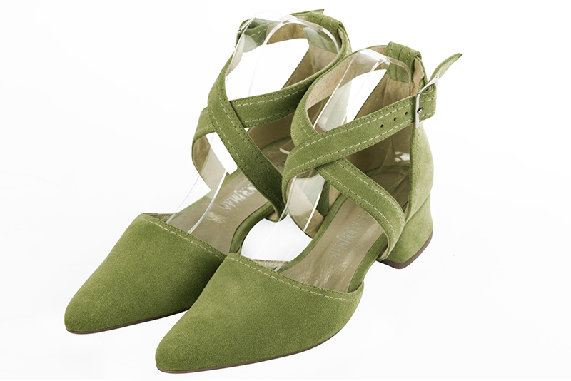 Chaussure femme à brides : Chaussure côtés ouverts brides croisées couleur vert pistache. Bout effilé. Petit talon évasé Vue avant - Florence KOOIJMAN