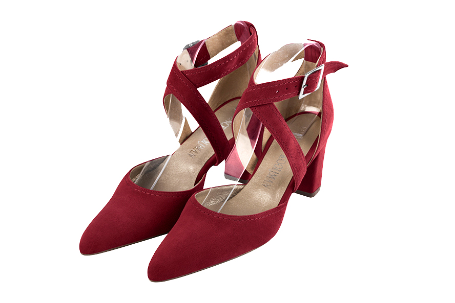 Chaussures brides croisées femme ouvertes sur les côtés rouge bordeaux. Bout effilé. Talon bottier de 6.5 cm - Vue avant