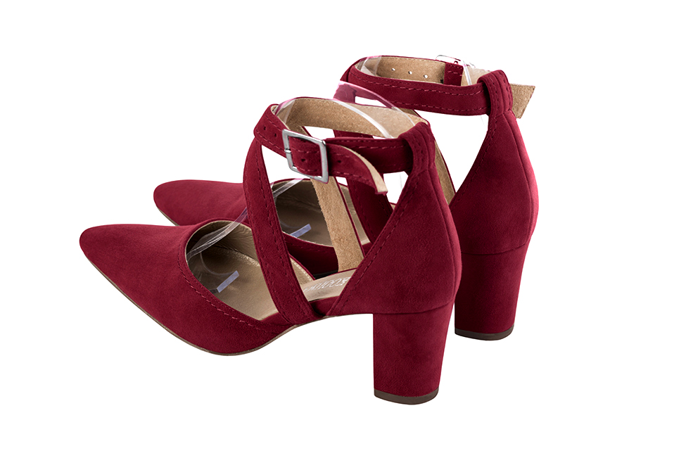 Chaussures brides croisées femme ouvertes sur les côtés rouge bordeaux. Bout effilé. Talon bottier de 6.5 cm - Vue arrière