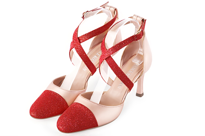 Chaussure femme à brides : Chaussure côtés ouverts brides croisées couleur rouge coquelicot et rose poudré. Bout rond. Talon haut fin Vue avant - Florence KOOIJMAN