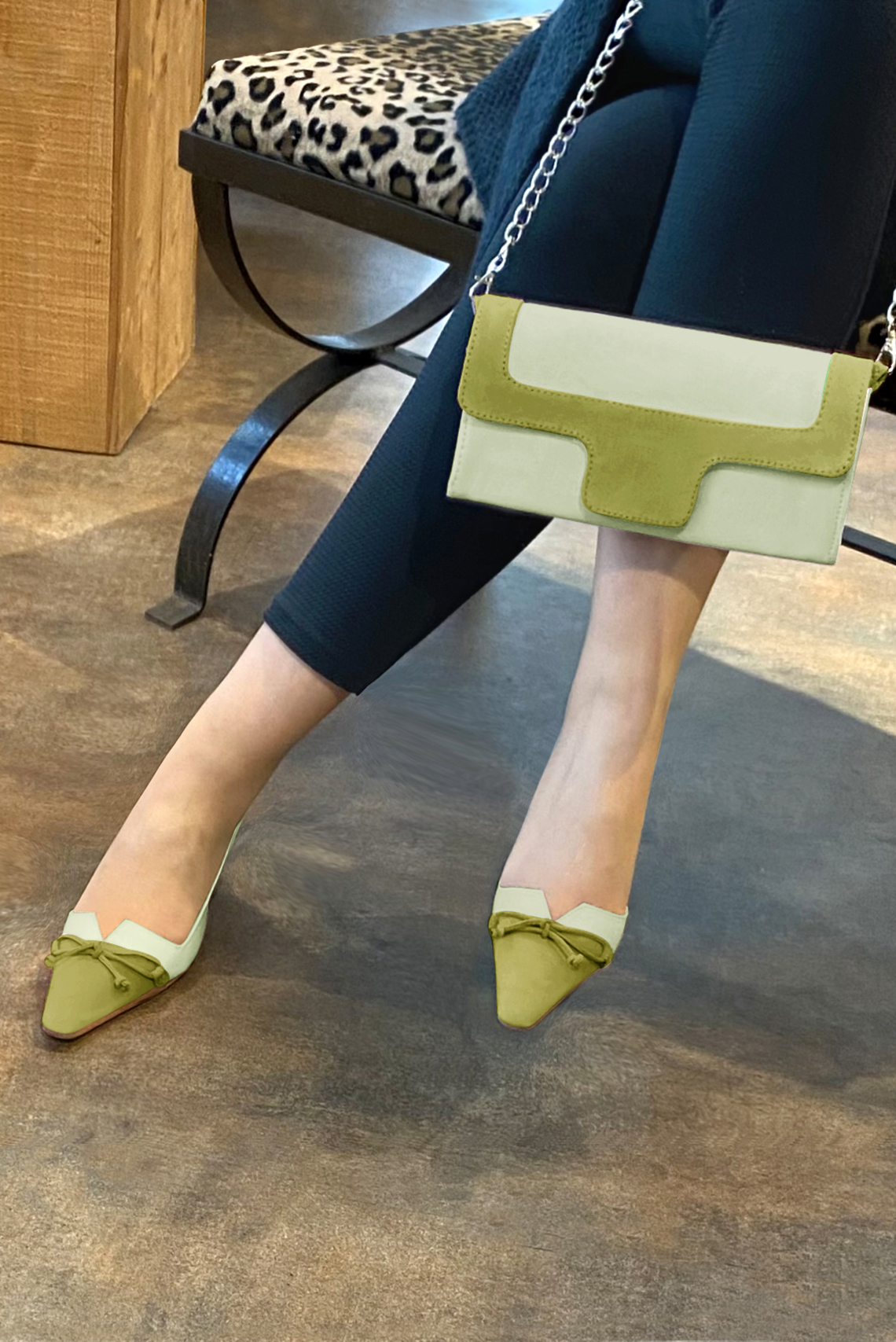 Florence Kooijman - Pochette femme mariage cérémonie vert tilleul et vert pistache - Idéal mariage, cérémonie et soirée - Vue porté