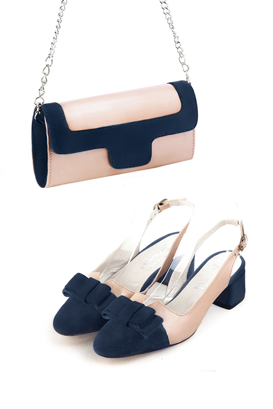 Pochette femme mariage cérémonie cuir rose poudré et bleu marine - Vue porté