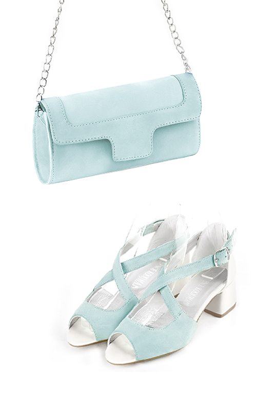 Pochette femme mariage cérémonie en cuir bleu lagon - Vue porté
