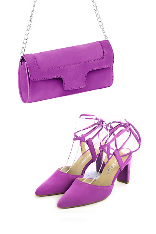 Pochette femme mariage cérémonie en cuir violet mauve - Vue porté