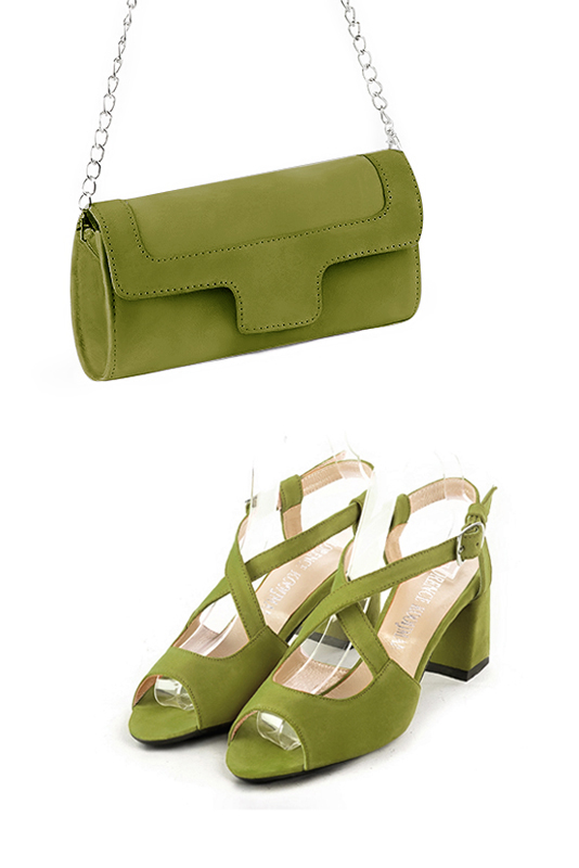 Pochette femme mariage cérémonie en cuir vert pistache - Vue porté