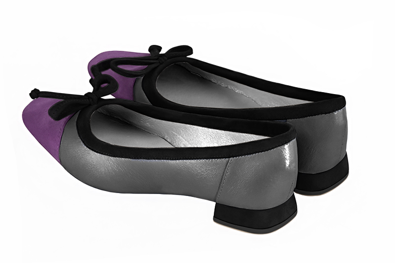 Ballerines habillées, élégantes et raffinées, avec un petit talon, coloris violet améthyste, argent titane et noir mat. Bout carré. Plat. Talon évasé. Personnalisation : Choix des cuirs, des couleurs et des talons. Petites et grandes pointures. - Florence KOOIJMAN