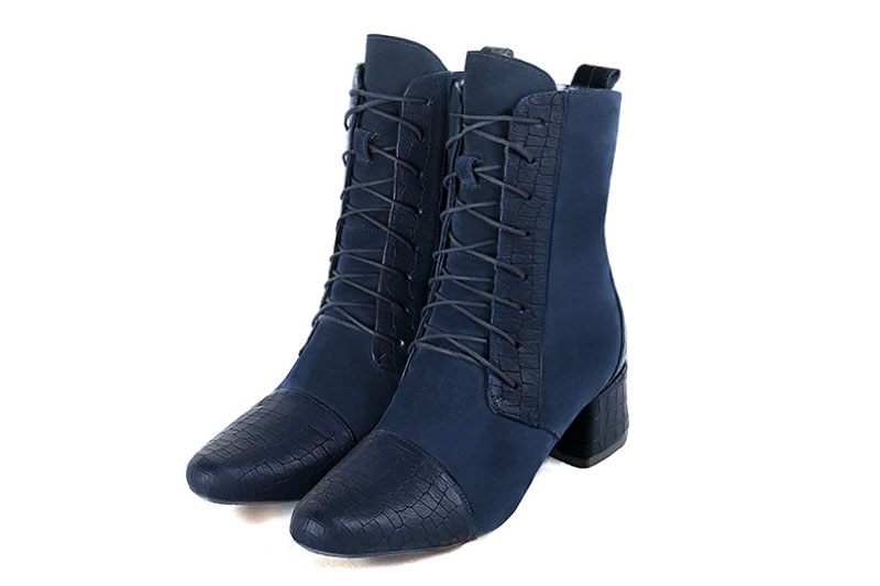 Boots femme : Bottines lacets à l'avant couleur bleu marine. Bout rond. Petit talon évasé Vue avant - Florence KOOIJMAN