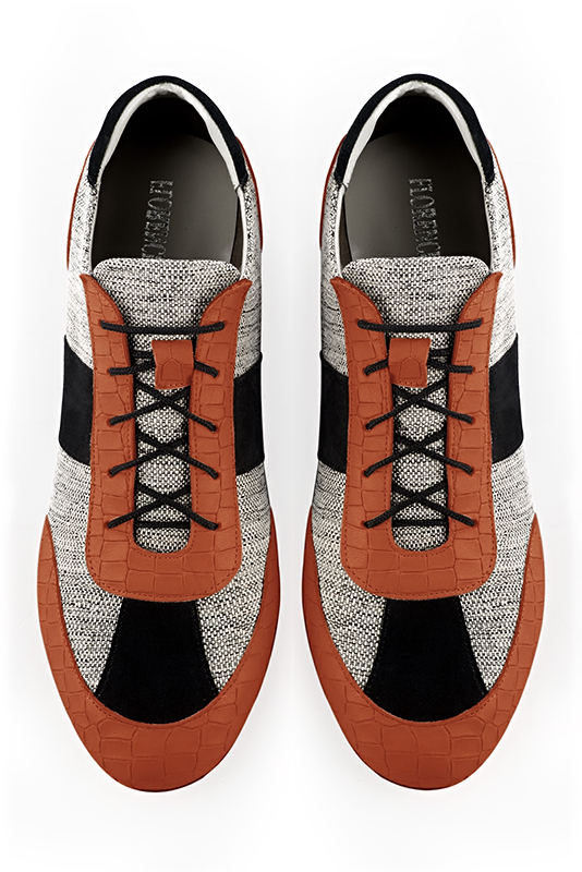 Basket homme habillée : Sneaker urbain tricolore couleur orange corail, gris cendre et noir mat. Semelle fine. Doublure cuir. Vue du dessus - Florence KOOIJMAN