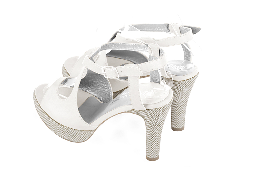 Sandales habillées femme brides croisées arrière ouvert cuir blanc pur à talon fin de 10.5 cm avec une plateforme de 2 cm à l'avant et bout rond - Vue arrière