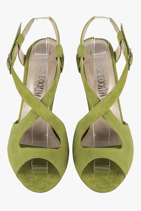 Sandale femme : Sandale soirées et cérémonies couleur vert pistache. Bout rond. Talon haut trotteur. Vue du dessus - Florence KOOIJMAN