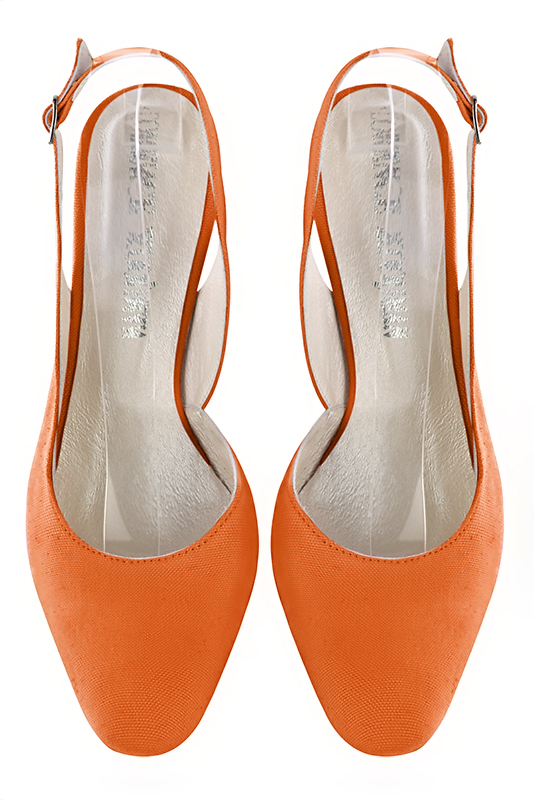Chaussure femme à brides :  couleur orange clémentine. Bout rond. Talon haut trotteur. Vue du dessus - Florence KOOIJMAN