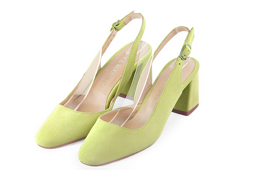 Escarpins bride arrière vert pistache. Bout rond. Talon évasé de 6 cm - Vue avant