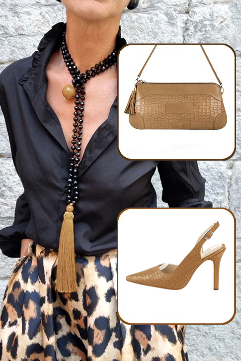 Escarpins bride arrière beige camel. Bout pointu. Talon fin de 9.5 cm - Vue du dessus