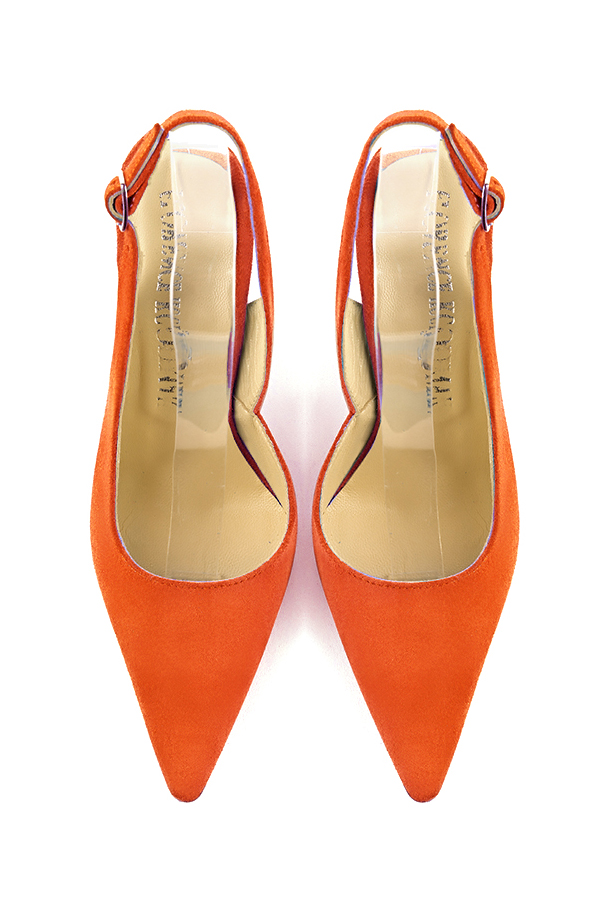 Escarpins bride arrière orange clémentine. Bout pointu. Talon compensé de 9.5 cm - Vue du dessus