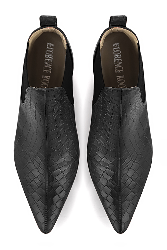 Bottines femme avec des élastiques noir satiné et noir mat. Bout effilé. Talon conique de 7.5 cm - Vue du dessus