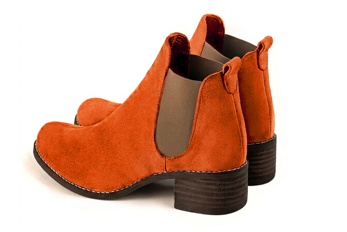 Bottines unies avec des élastiques pour femme en cuir orange avec bout rond et semelle en cuir de 4.5 cm - Vue arrière