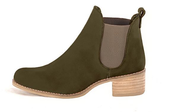 Boots femme : Boots élastiques sur les côtés couleur vert kaki et beige mastic. Bout rond. Semelle cuir petit talon. Vue de profil - Florence KOOIJMAN