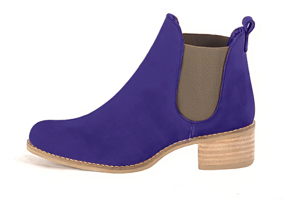 Boots femme : Boots élastiques sur les côtés couleur violet outremer et beige mastic. Bout rond. Semelle cuir petit talon. Vue de profil - Florence KOOIJMAN