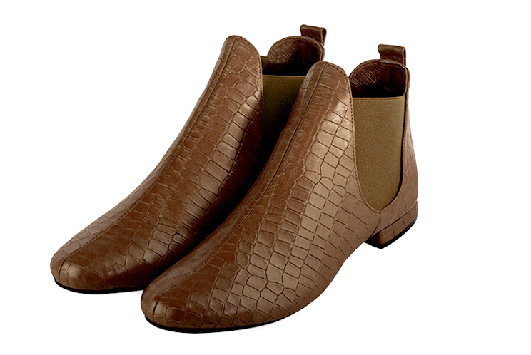 Boots femme : Boots élastiques sur les côtés couleur marron caramel. Bout rond. Talon plat bottier Vue avant - Florence KOOIJMAN