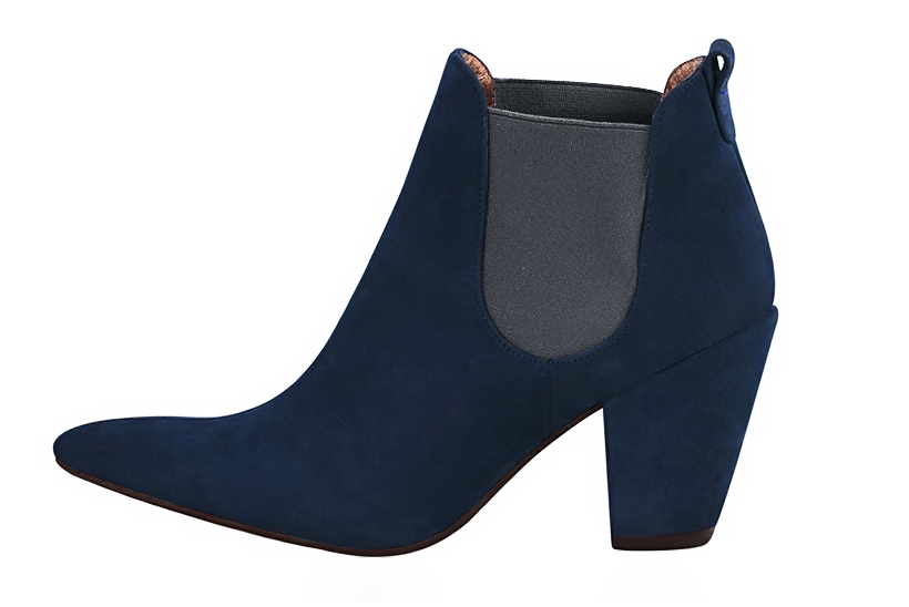 Bottines élégantes et raffinées avec des élastiques sur les côtés, coloris bleu marine et gris cendre. Bout effilé. Haut. Talon conique. Personnalisation : Choix des cuirs, des couleurs et des talons. Cou-de-pied sur mesure. - Florence KOOIJMAN