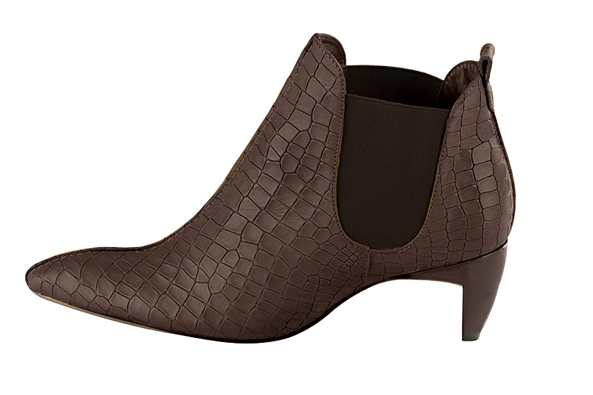 Bottines élégantes et raffinées avec des élastiques sur les côtés, coloris marron ébène. Bout effilé. Mi-haut à haut. Talon virgule. Personnalisation : Choix des cuirs, des couleurs et des talons. Cou-de-pied sur mesure. - Florence KOOIJMAN