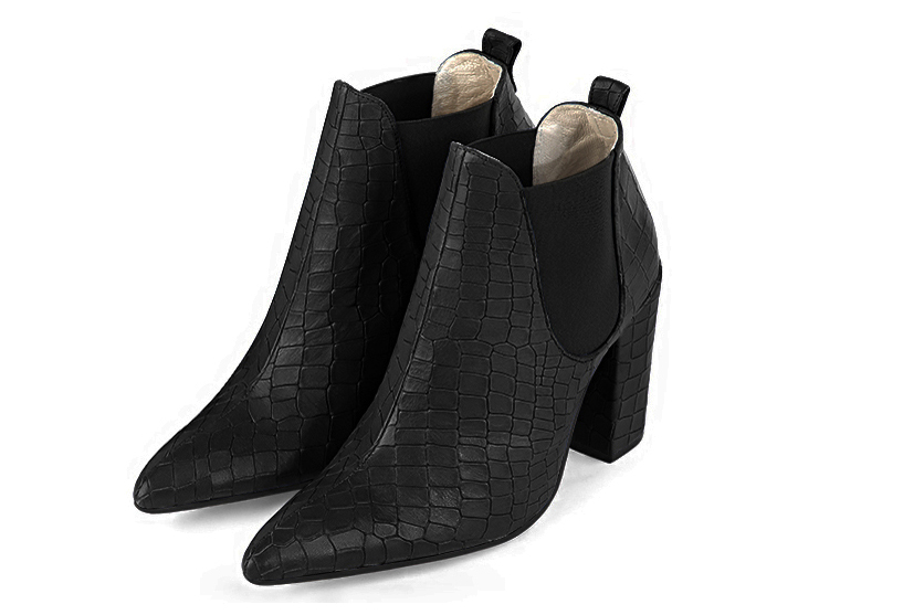 Boots femme : Boots élastiques sur les côtés couleur noir satiné. Bout effilé. Talon haut bottier Vue avant - Florence KOOIJMAN