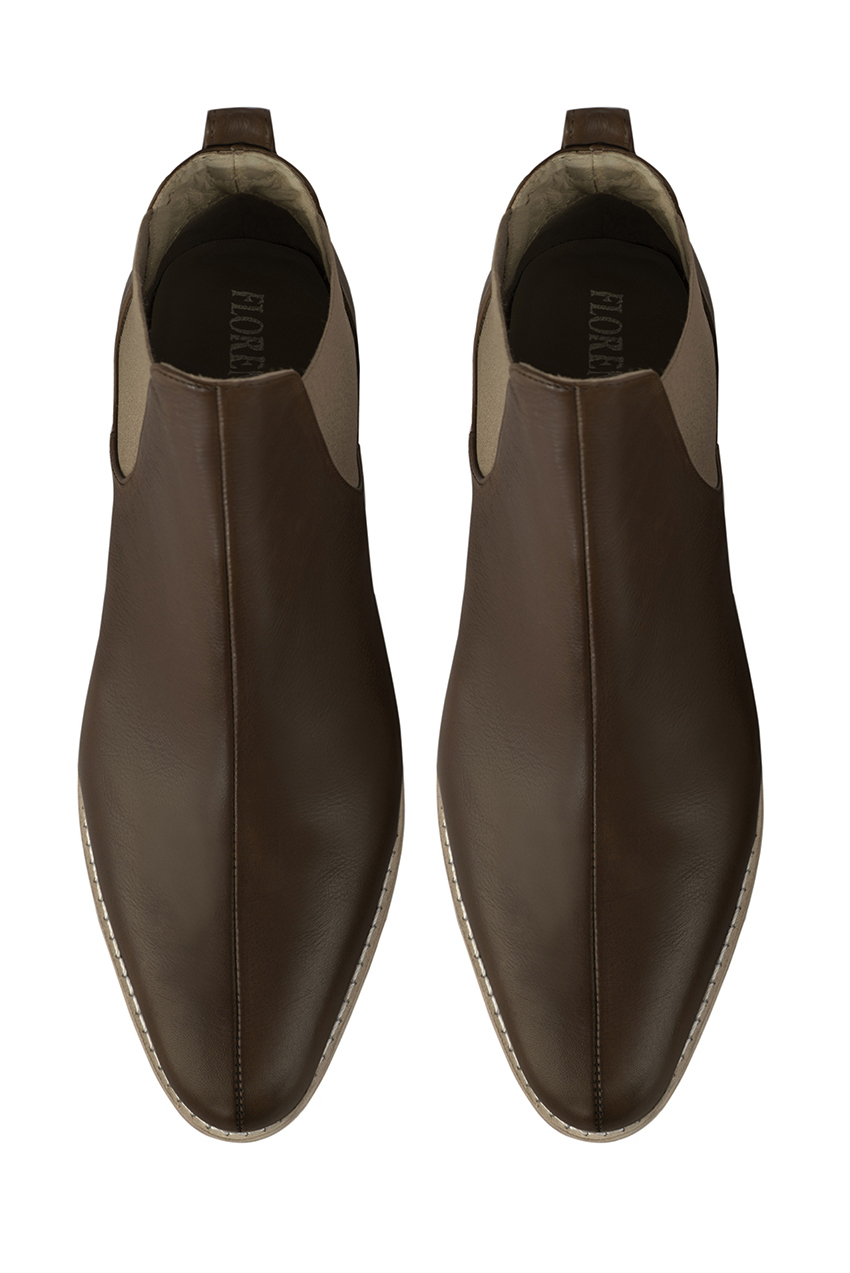 Boots femme : Boots élastiques sur les côtés couleur marron ébène. Bout rond. Semelle cuir talon plat. Vue du dessus - Florence KOOIJMAN
