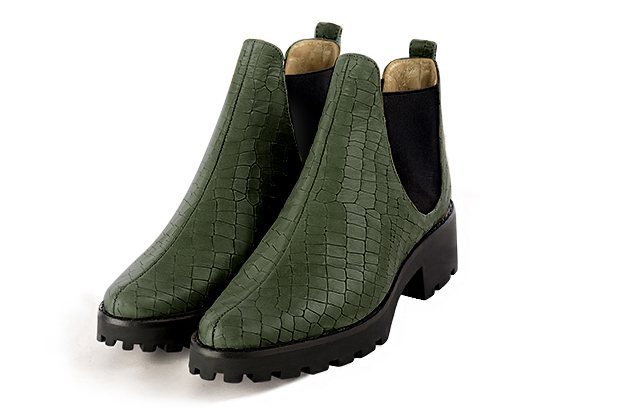 Boots femme : Boots élastiques sur les côtés couleur vert bouteille et noir mat. Bout rond. Semelle gomme petit talon Vue avant - Florence KOOIJMAN