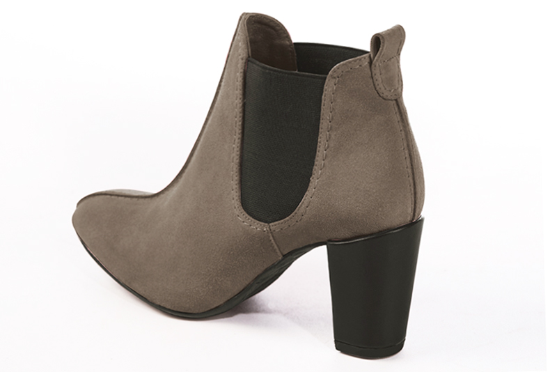 Bottines femme avec des élastiques marron taupe et marron ébène. Bout rond. Talon bottier de 7.5 cm - Vue arrière