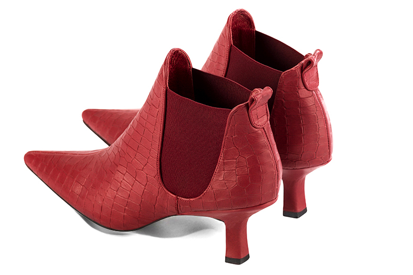 Boots femme : Boots élastiques sur les côtés couleur rouge coquelicot. Bout pointu. Talon mi-haut bobine. Vue arrière - Florence KOOIJMAN