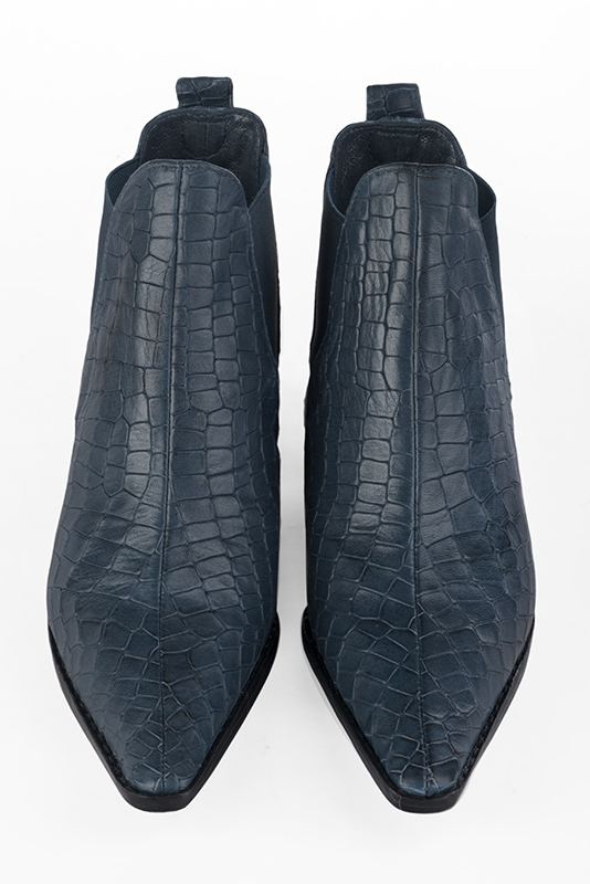 Basket femme habillée :  couleur bleu denim. Semelle fine. Doublure cuir. Vue du dessus - Florence KOOIJMAN
