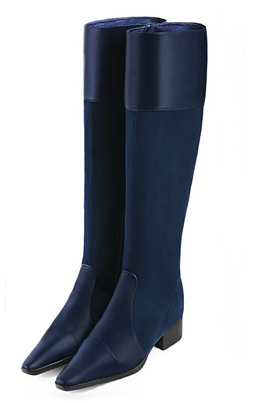 Bottes femme cavalières élégantes et raffinées, réalisées sur mesure, coloris bleu marine. Bout effilé. Semelle cuir mi-haut. Mollets fins ou larges. Personnalisation : Choix des cuirs, des couleurs et des talons. - Florence KOOIJMAN